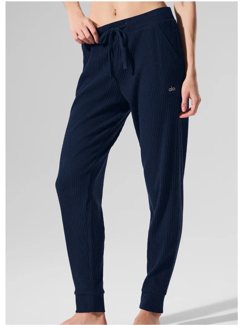 Alo Yoga Muse Sweatpants Navy